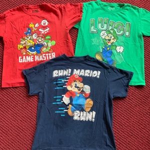 Boys Super Mario t-shirts size M/L